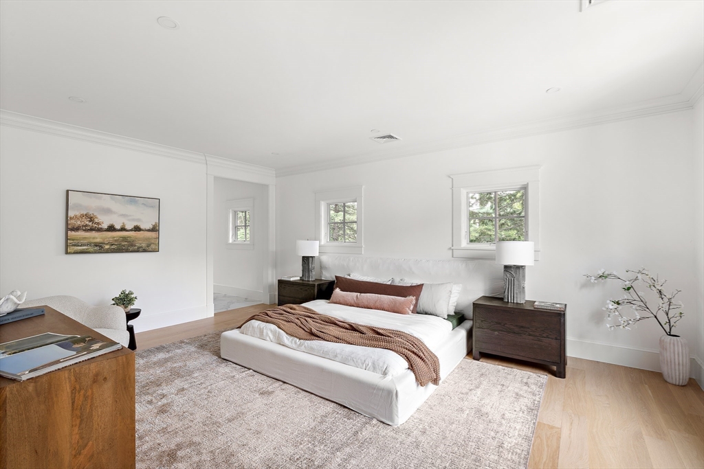 33 Royalston Road
