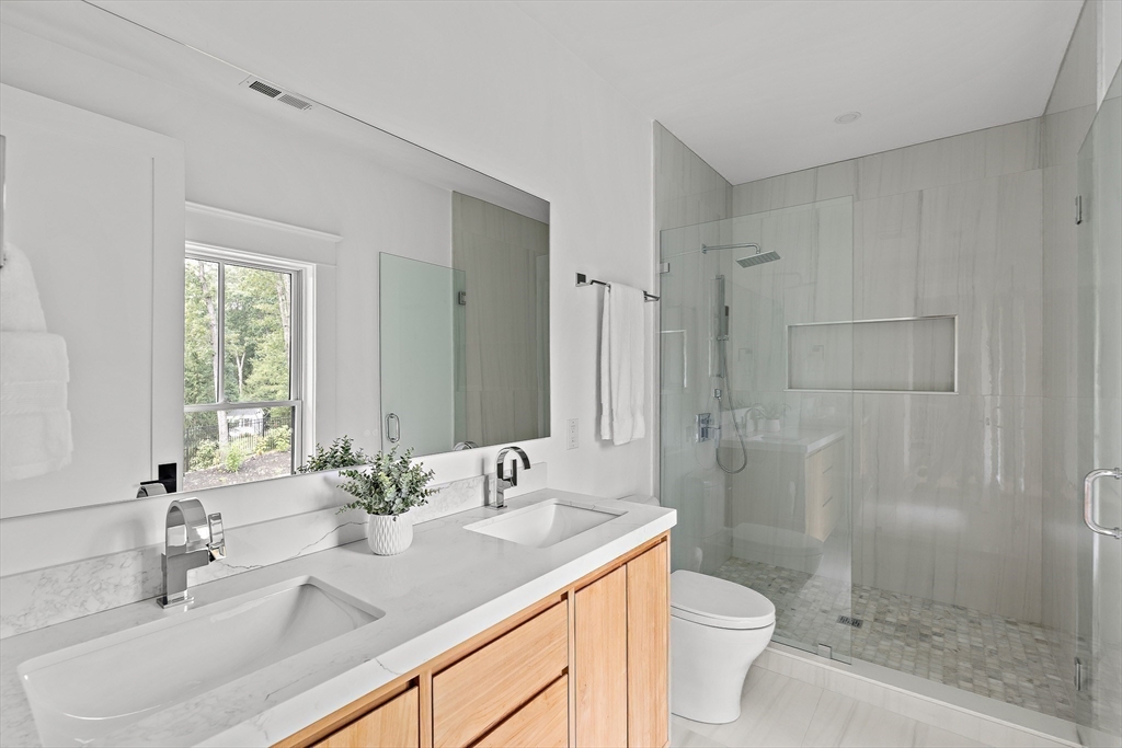 33 Royalston Road