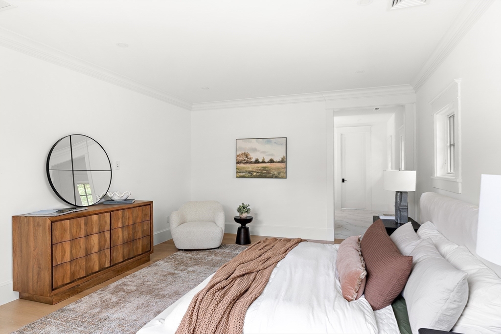 33 Royalston Road