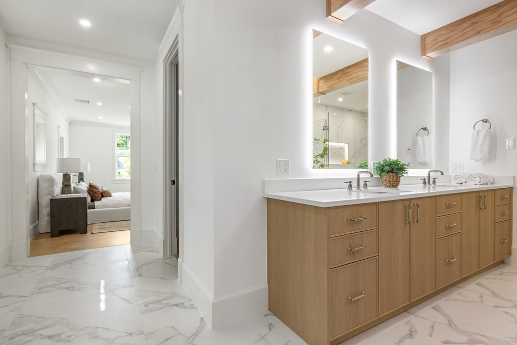 33 Royalston Road