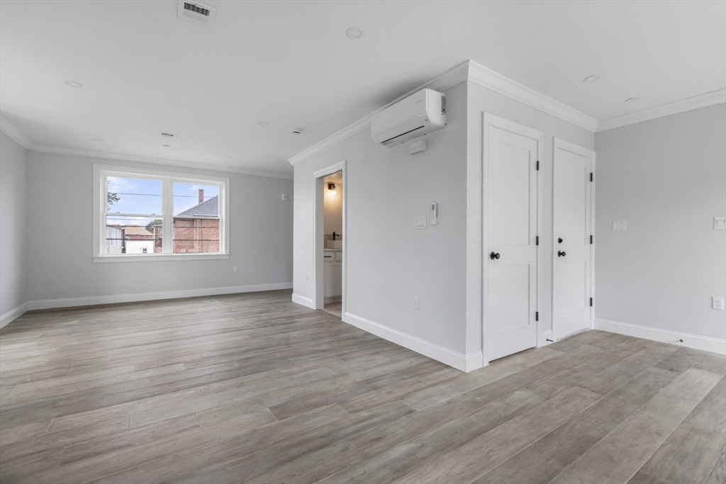 161 Sumner St # 4