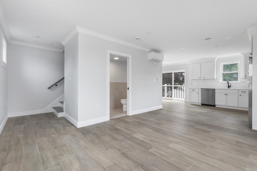 161 Sumner St # 4