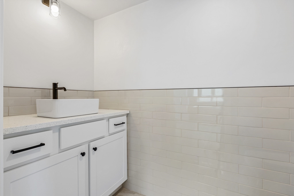 161 Sumner St # 4