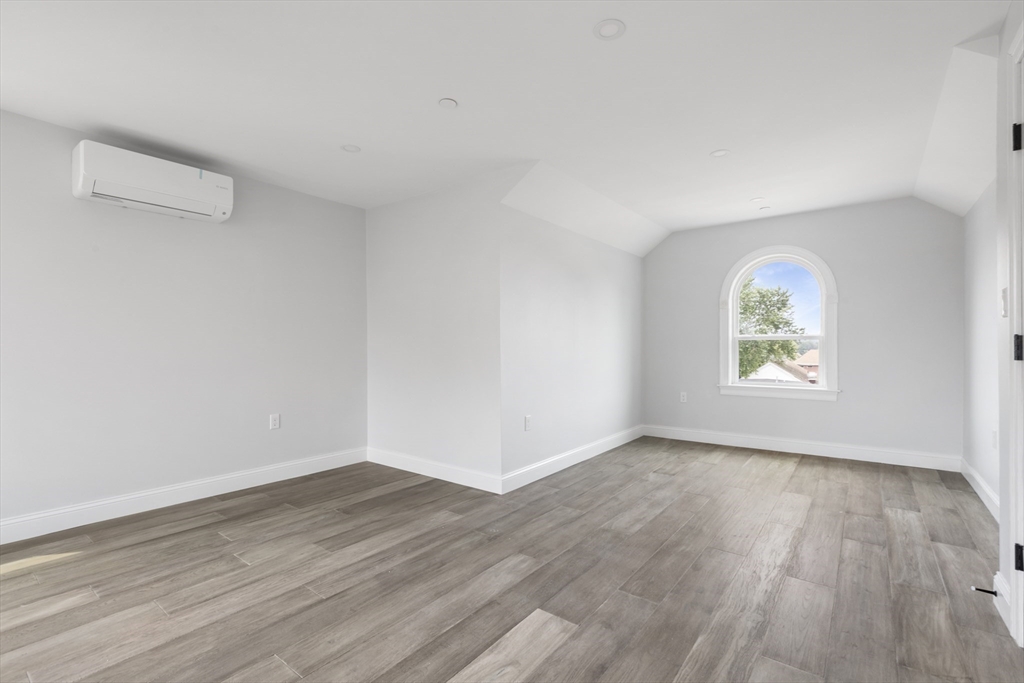 161 Sumner St # 4