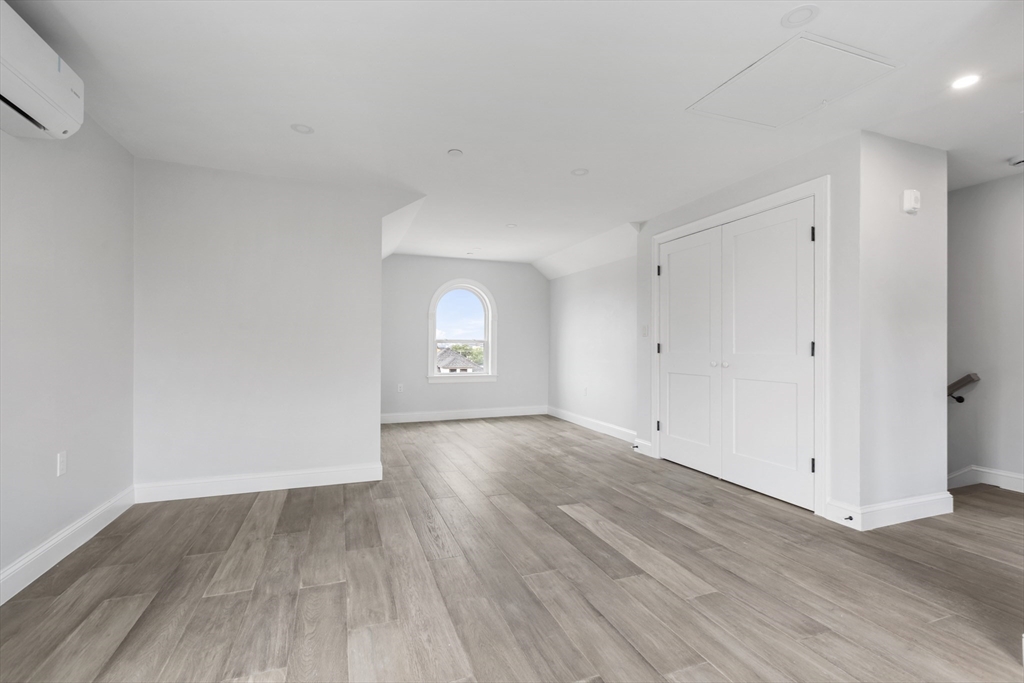 161 Sumner St # 4