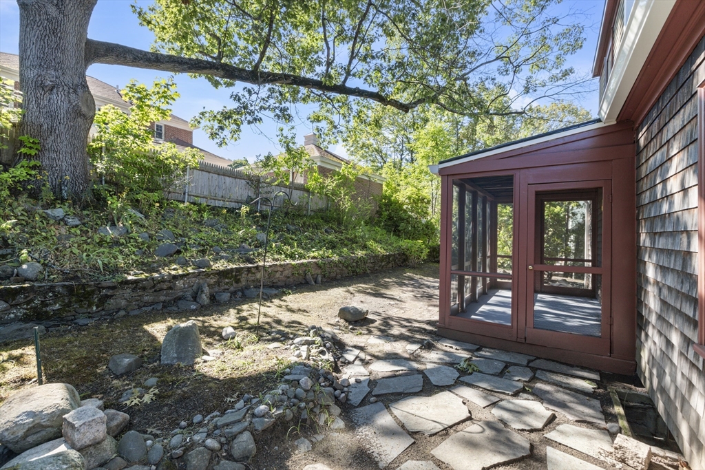 74 Blodgett Avenue