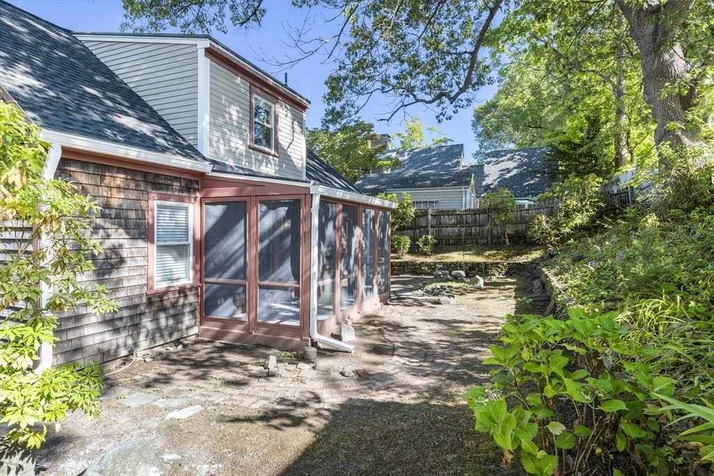 74 Blodgett Avenue
