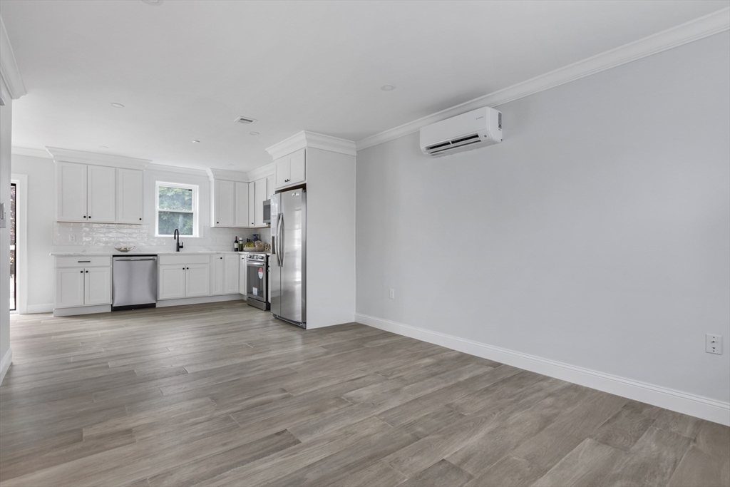 161 Sumner St