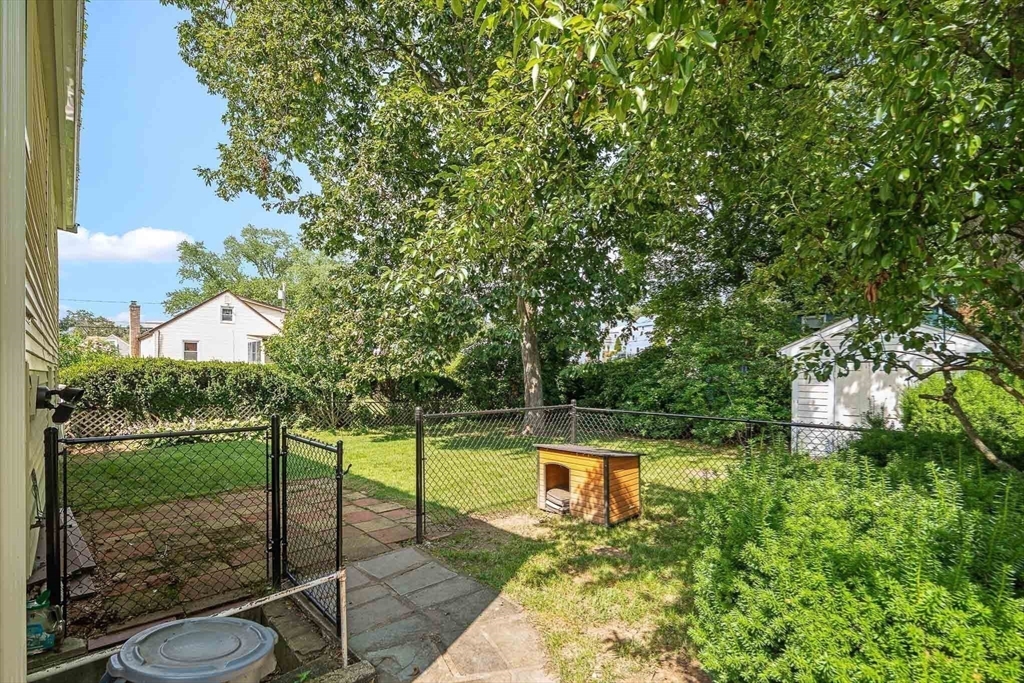 104 Salman St