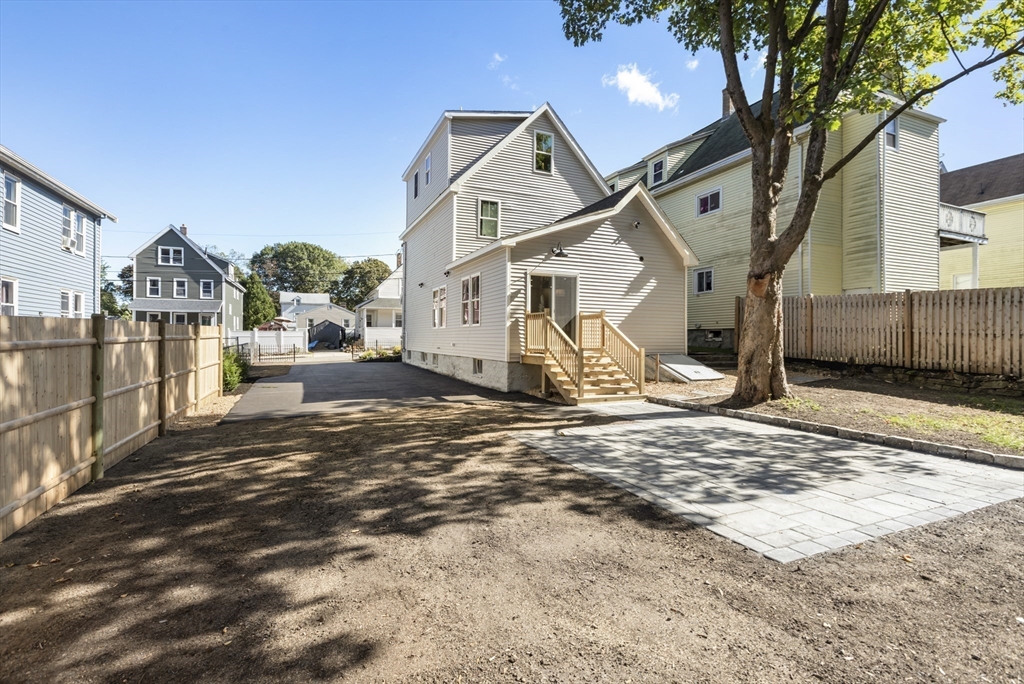 35 Garfield Avenue