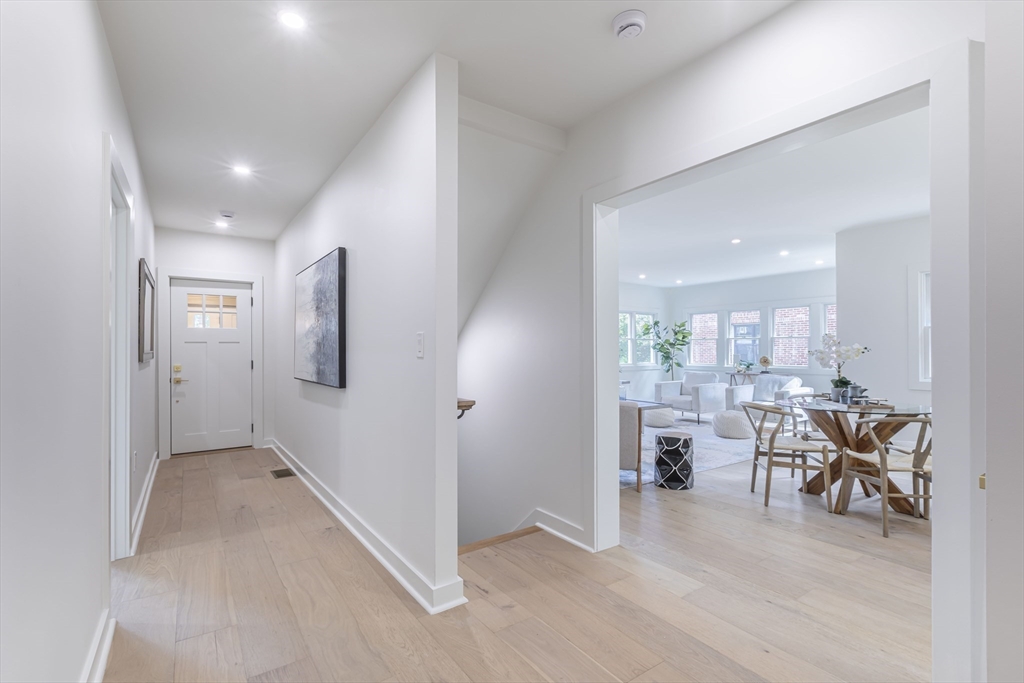 84 Winthrop Rd