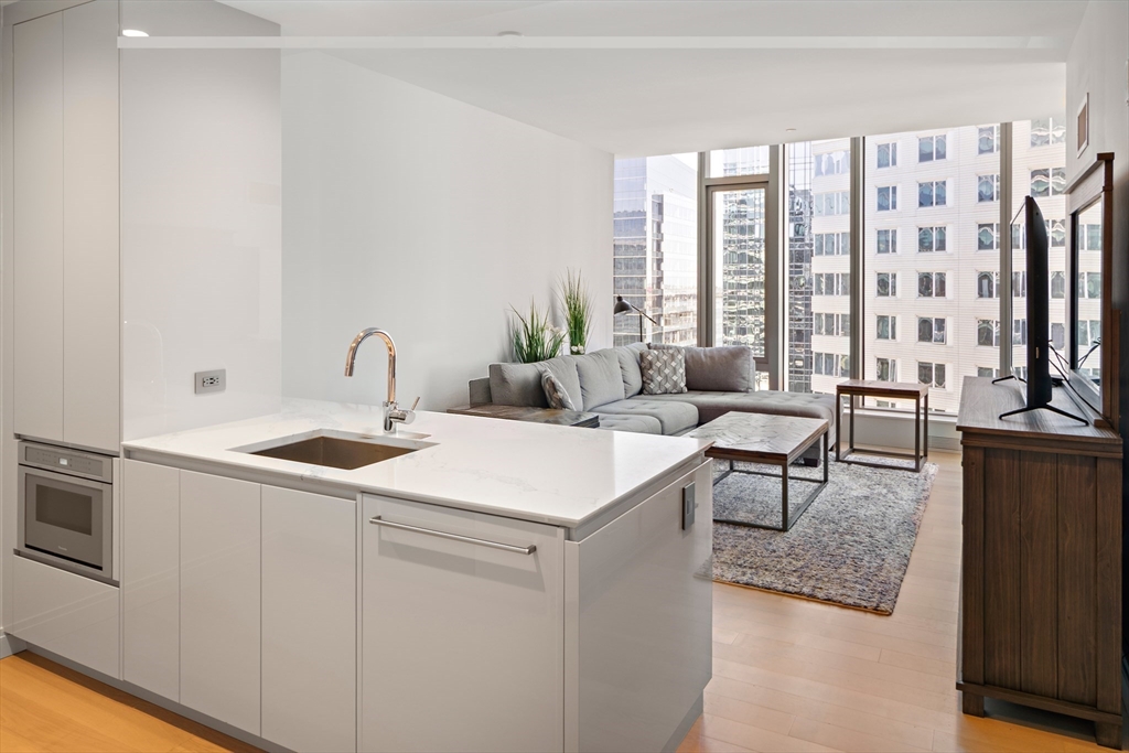133 Seaport Blvd # 1710
