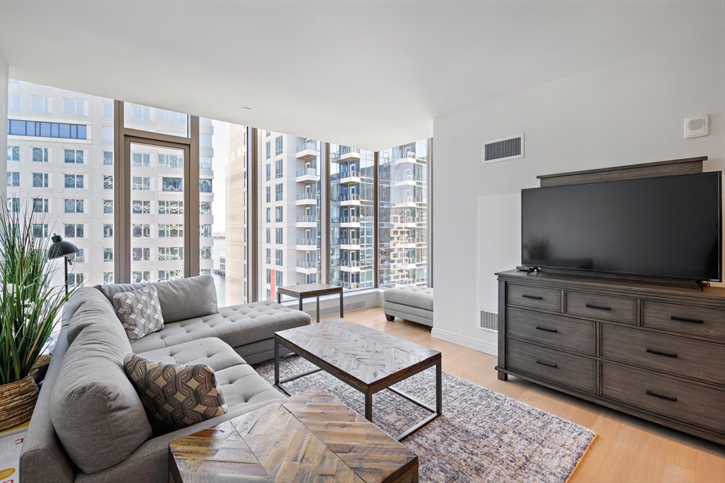 133 Seaport Blvd # 1710