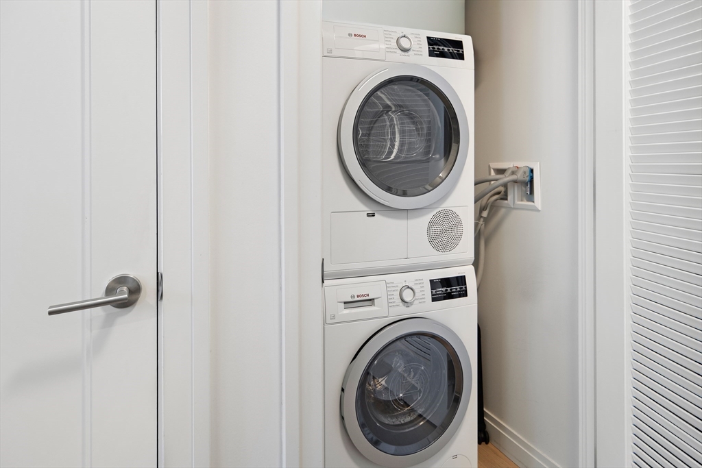 133 Seaport Blvd # 1710