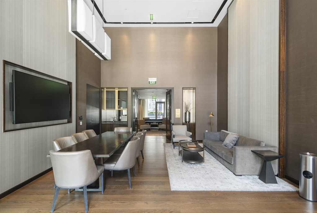 133 Seaport Blvd # 1710