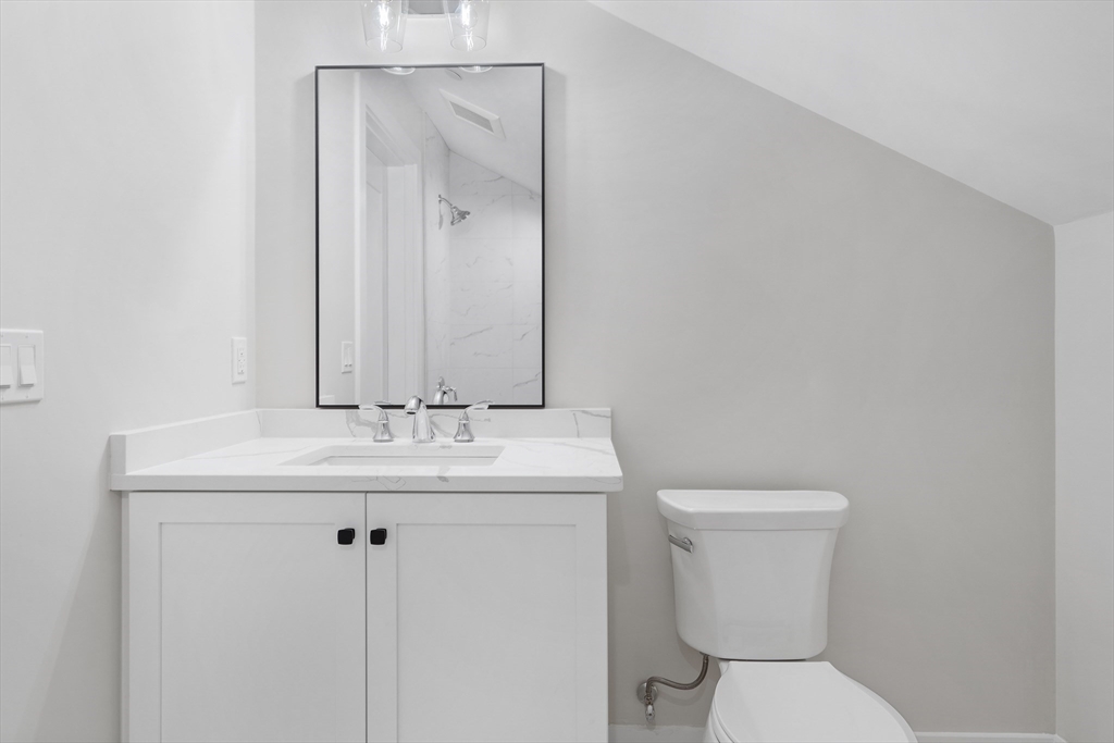 186 Bedford St # 210