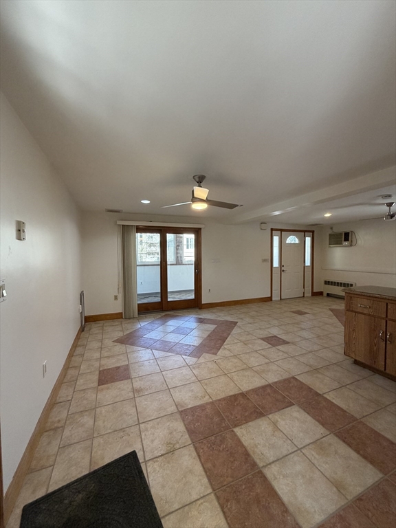 52 Jefferson Ave # 1