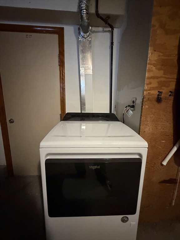 52 Jefferson Ave # 1