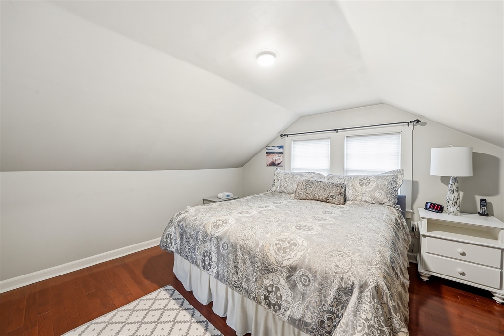 4 Wescott Rd