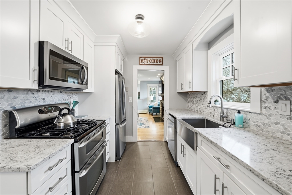 4 Wescott Rd