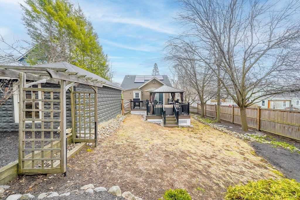 4 Wescott Rd