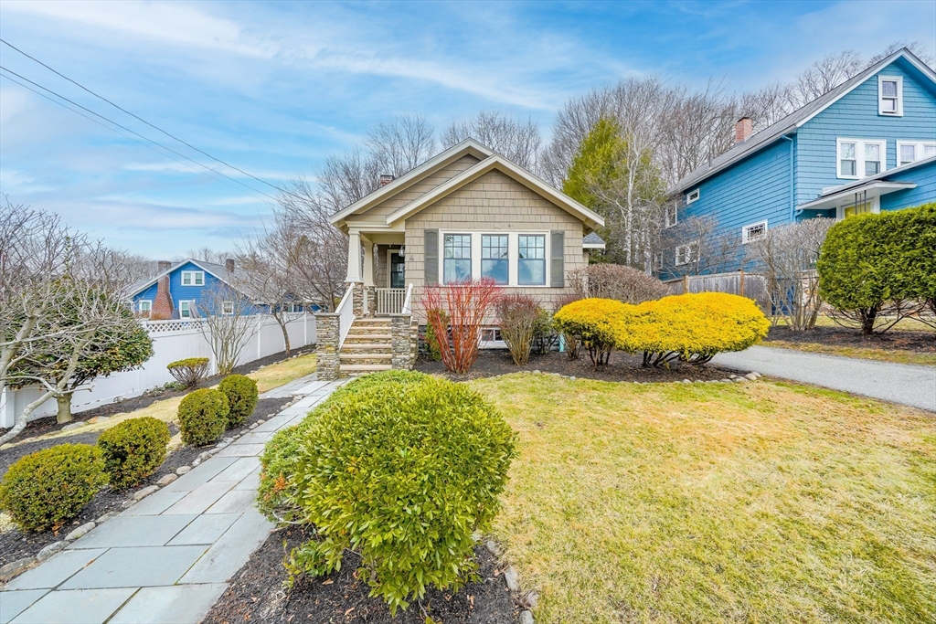4 Wescott Rd