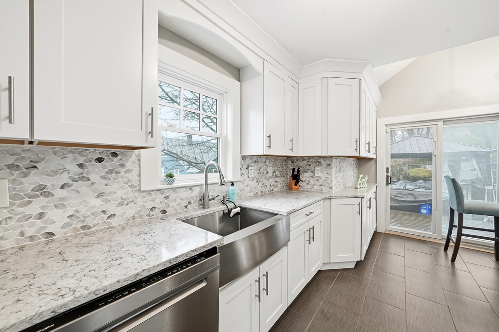 4 Wescott Rd