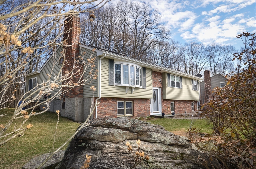 39 Cypress Ave