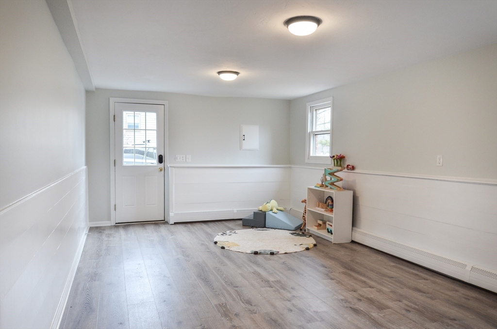 39 Cypress Ave