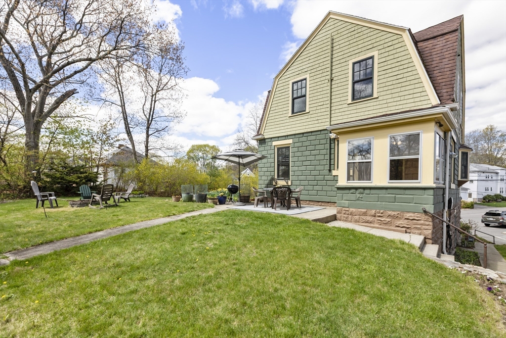 54 Oak Street