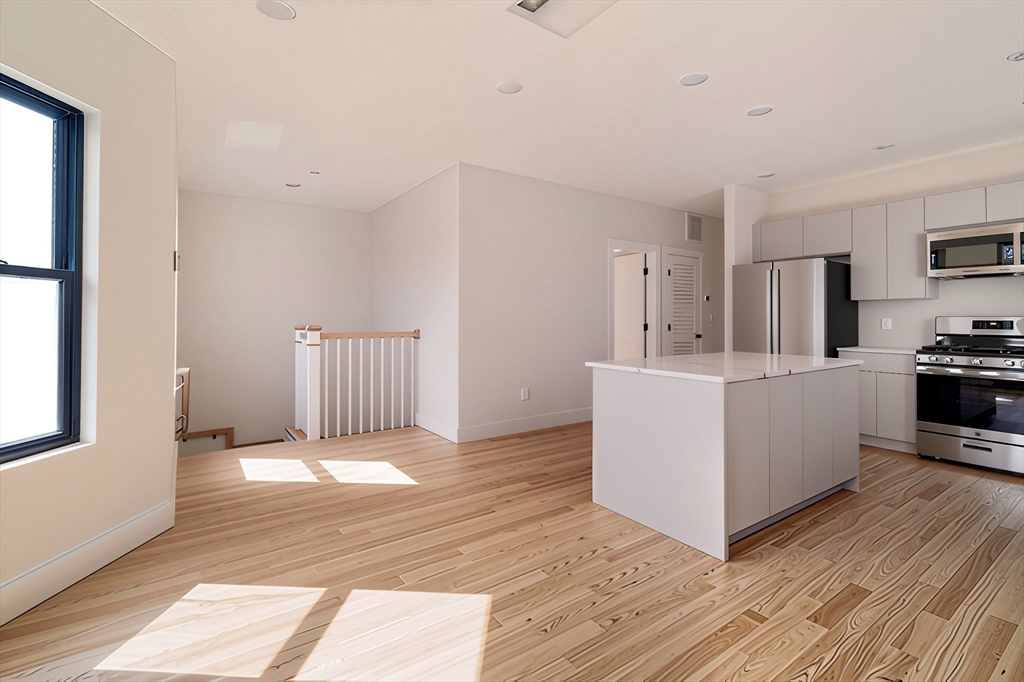 50 Crescent Ave # 3