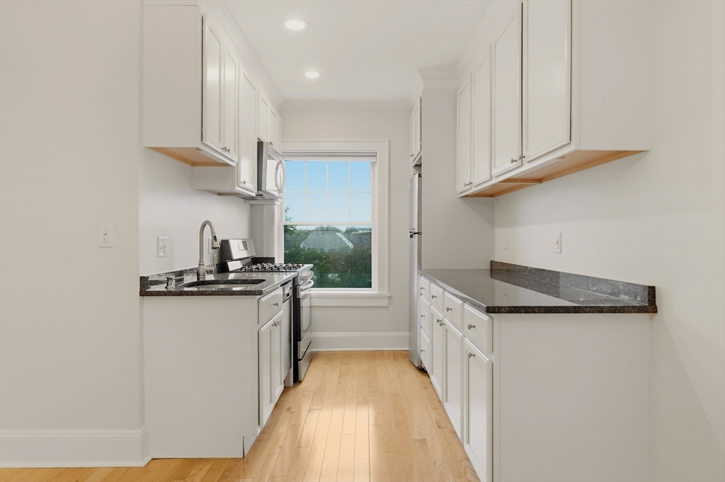 21 Bradlee Rd # 32