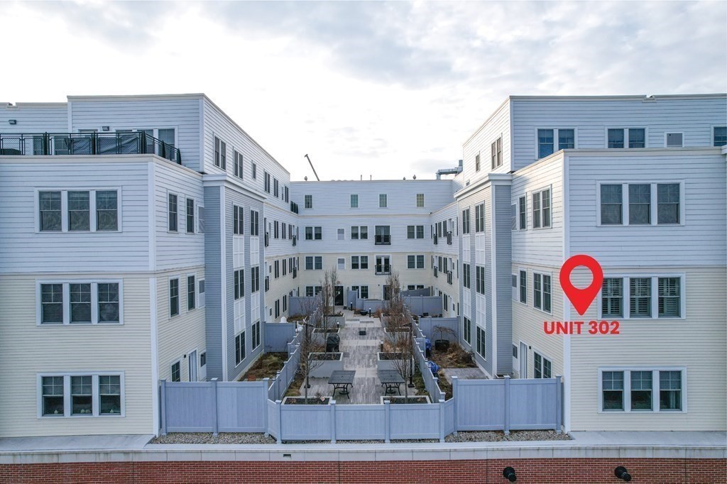 175 North Ave # 302