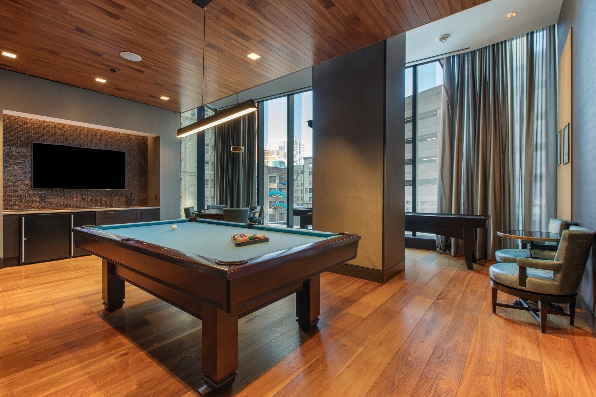 1 Franklin St # 2604
