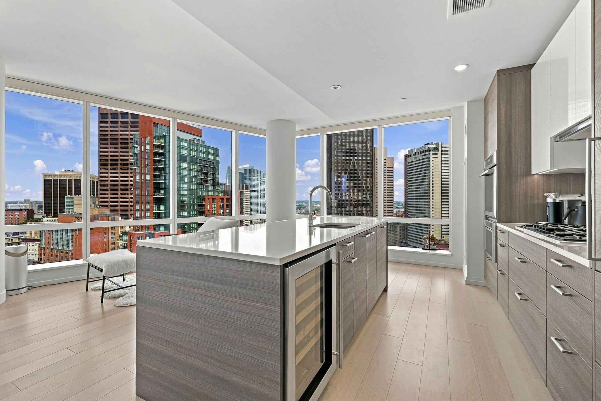 1 Franklin St # 2604