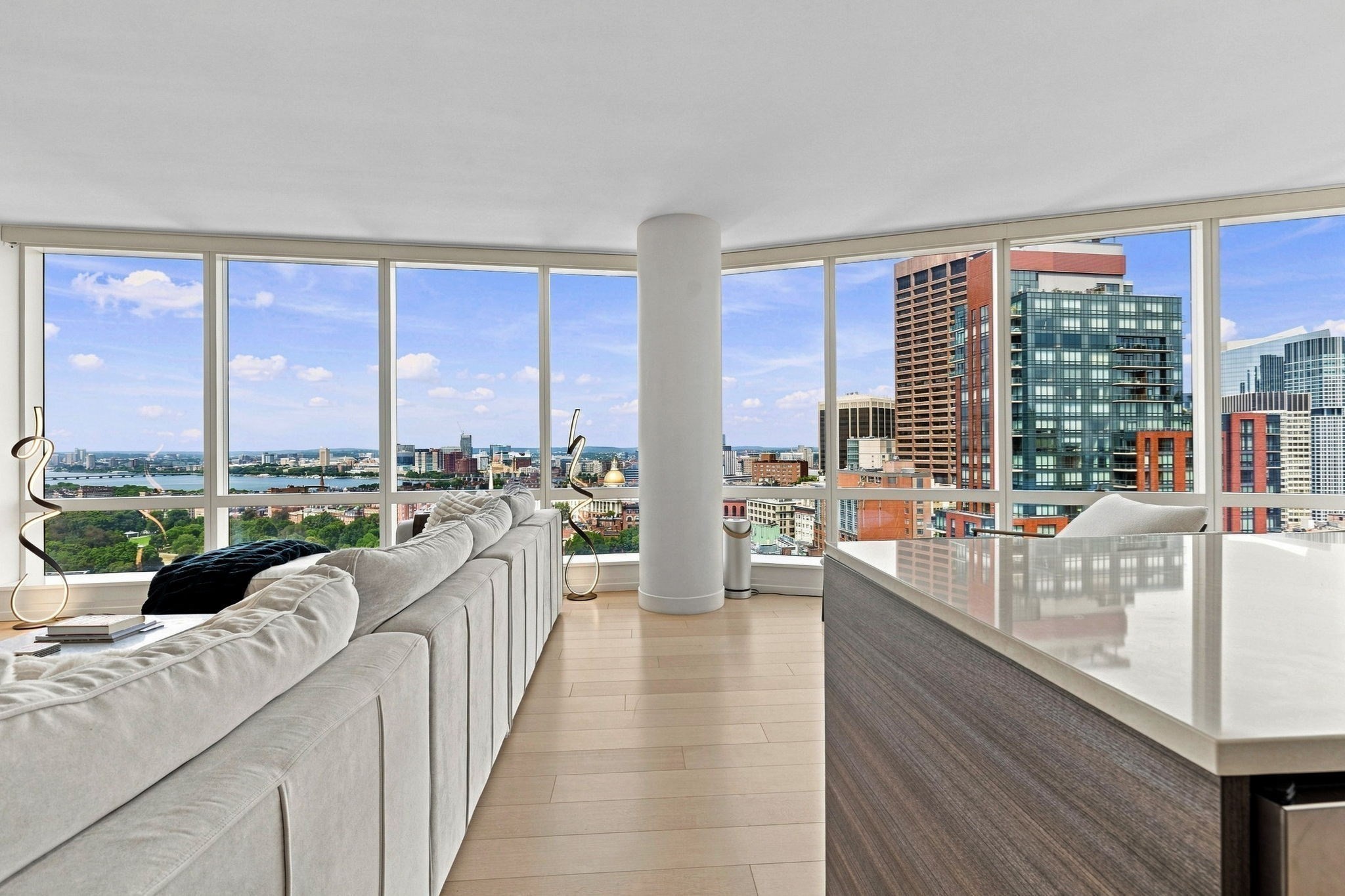 1 Franklin St # 2604