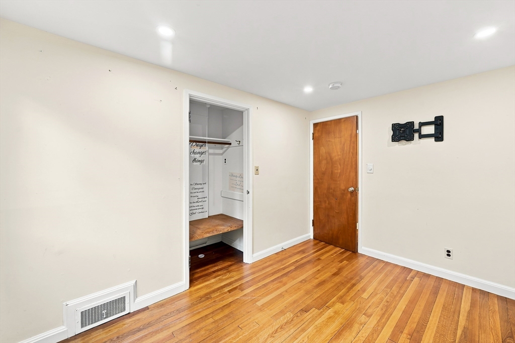 8 Patterson Rd # 8