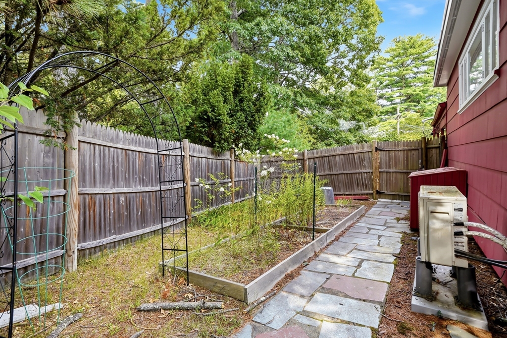 8 Patterson Rd # 8