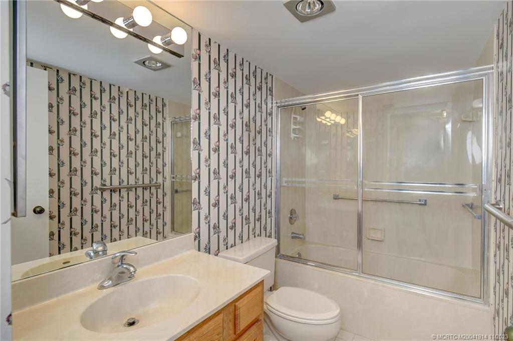 5047 N Highway A1a 1401