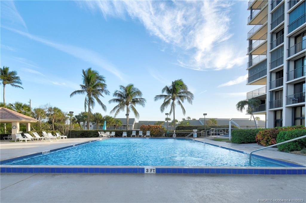 5047 N Highway A1a 1401