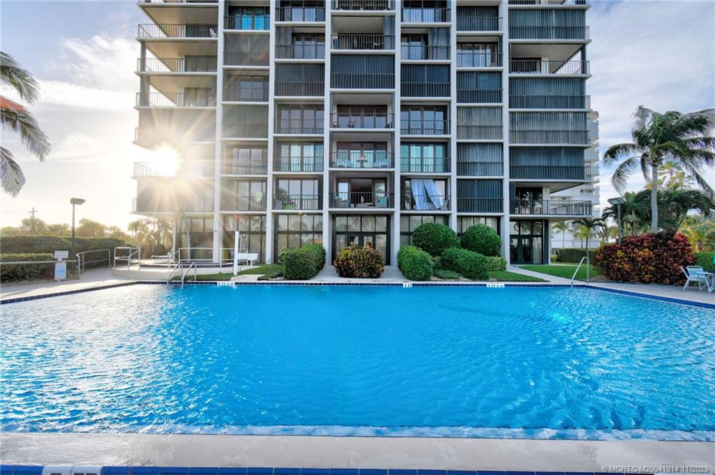 5047 N Highway A1a 1401