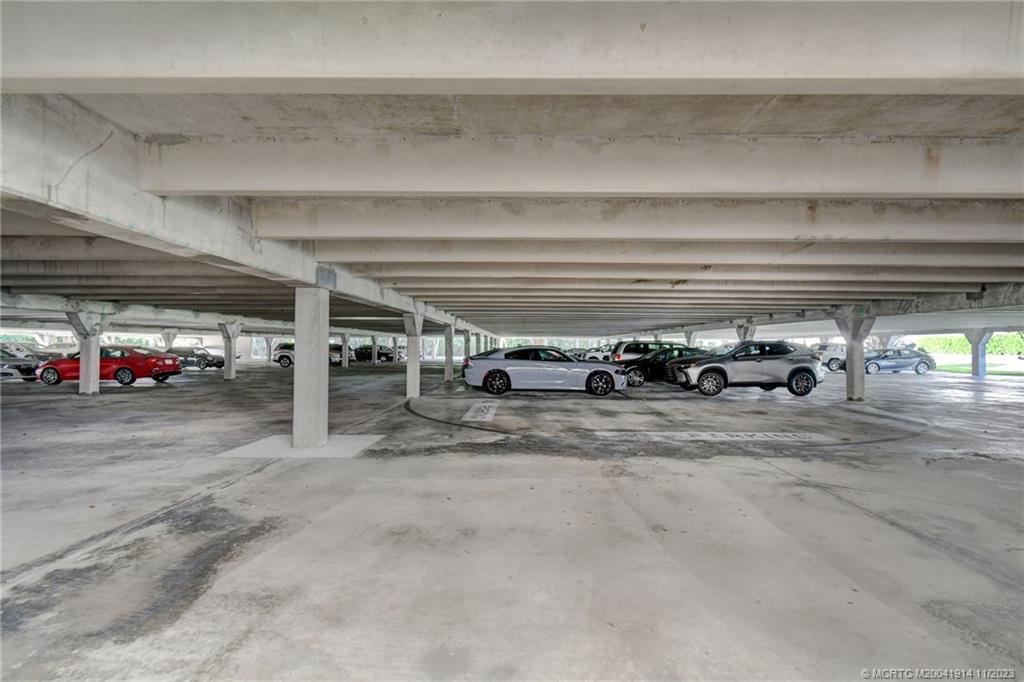 5047 N Highway A1a 1401