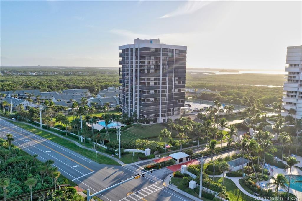 5047 N Highway A1a 1401