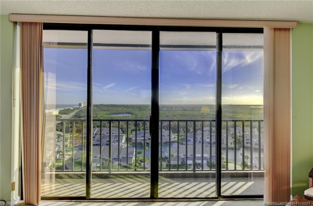 5047 N Highway A1a 1401