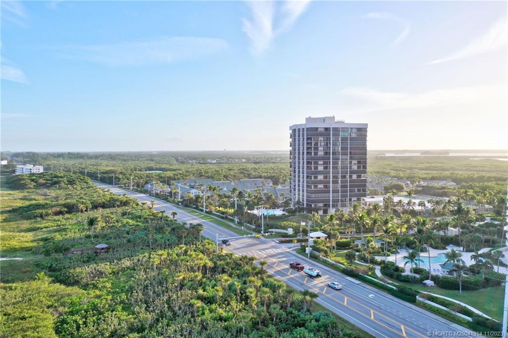 5047 N Highway A1a 1401