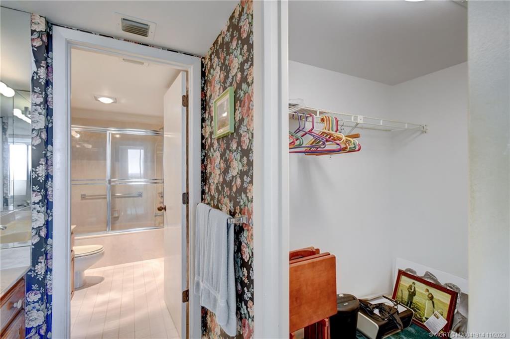 5047 N Highway A1a 1401