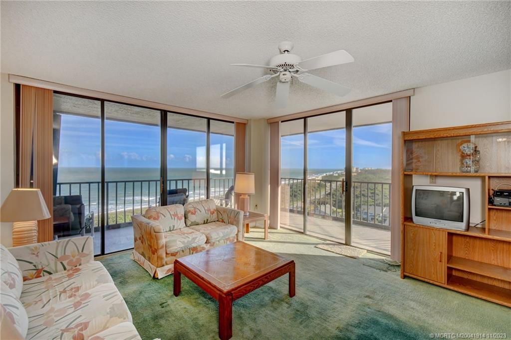 5047 N Highway A1a 1401