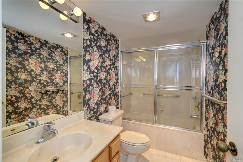 5047 N Highway A1a 1401