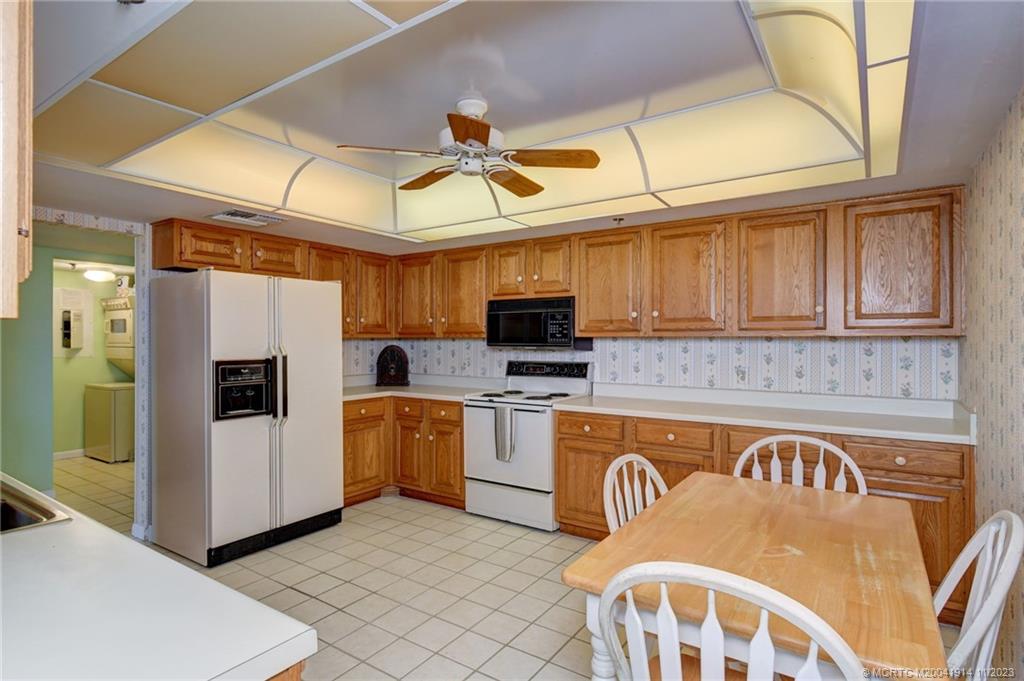 5047 N Highway A1a 1401