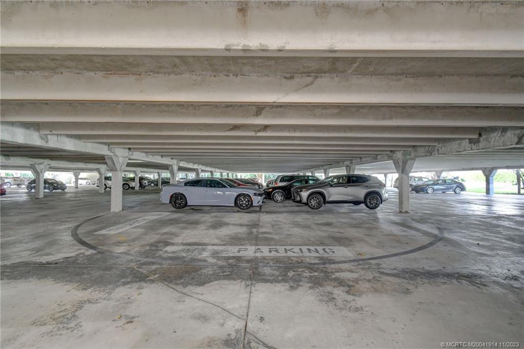 5047 N Highway A1a 1401